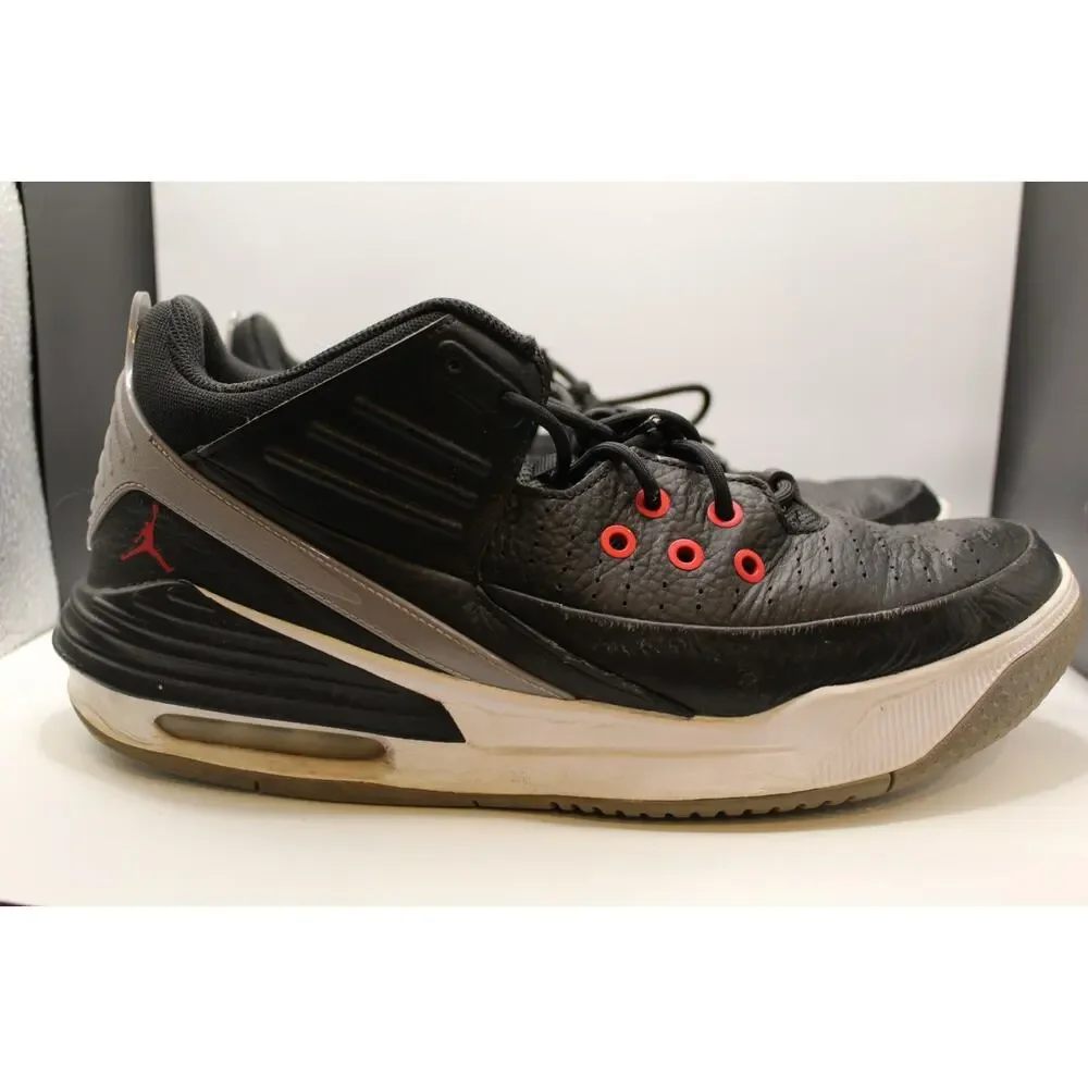 Jordan Max Aura 5 Men’s Size 12 Black Gray Red Basketball Sneakers DQ4353-061